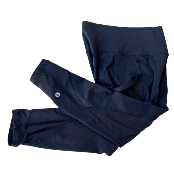 Lululemon leggings with mesh side pockets Women Size 2 - Picture 2 of 7